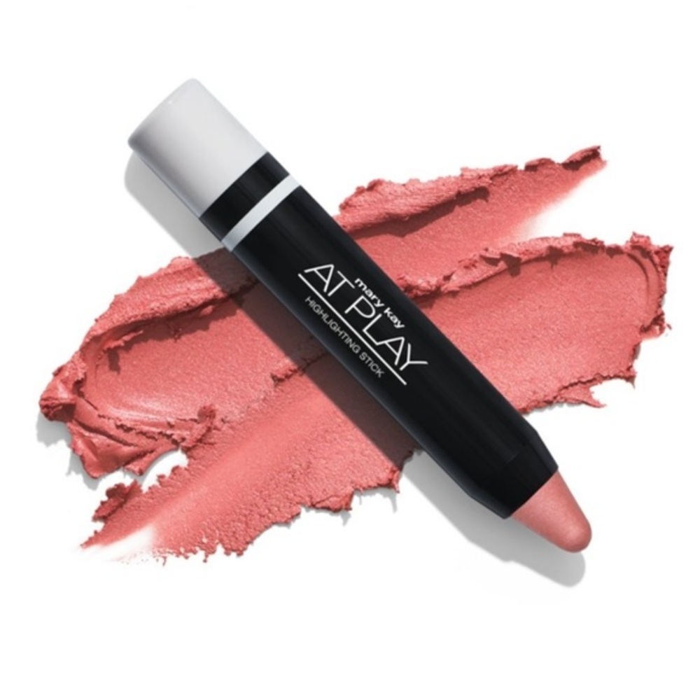 Rose Gold Highlighting Stick - Mary Kay At Play, Limited Edition.